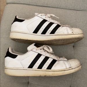 Adidas Superstar Sneakers